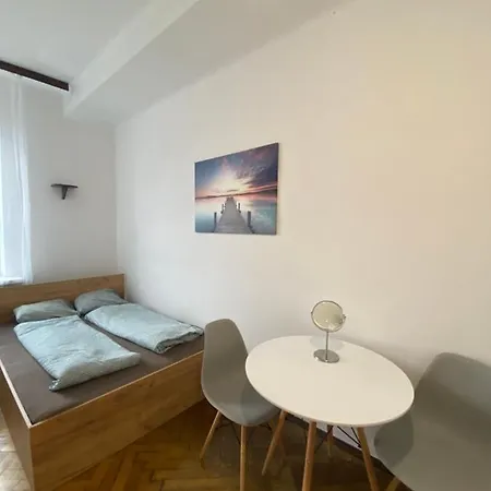 Classy In Old Town Daire *